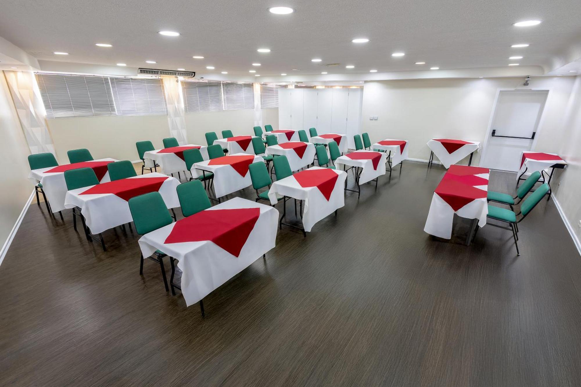 Hotel Euro Suite Sao Paulo By Nacional Inn - A 600 Metros Da Rua 25 De Marco מראה חיצוני תמונה